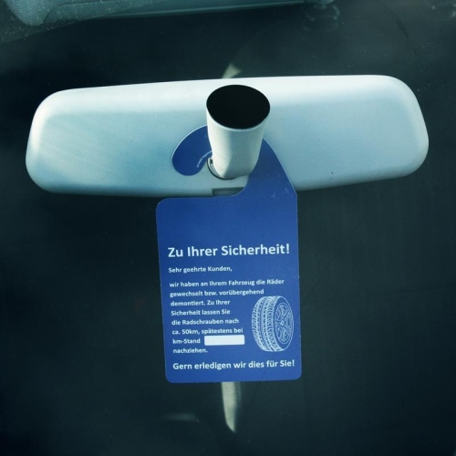 100 Kundendienst-Spiegelanh&auml;nger zur Information Arbeiten n&ouml;tige Pr&uuml;fungen