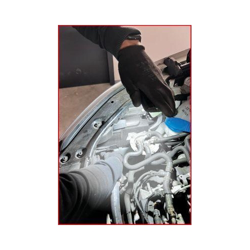 eQiUltimateBEAM Handleuchte kompakt 600 Lumen KS TOOLS 150.4615