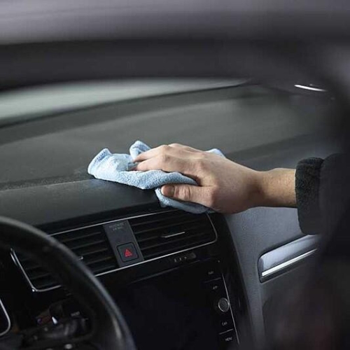 Cockpitglanz Innenraum Cockpit 600 ml LIQUI MOLY 1610