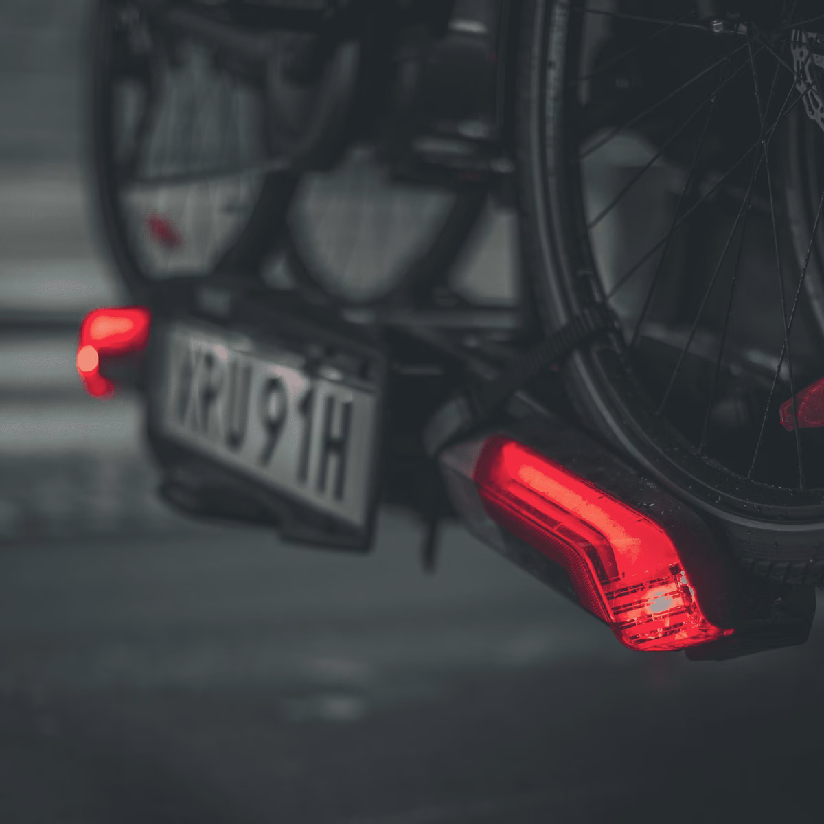 THULE 978 Epos - faltbarer Hecktr&auml;ger f&uuml;r 2 Fahrr&auml;der E-Bikes Fatbikes - 978100