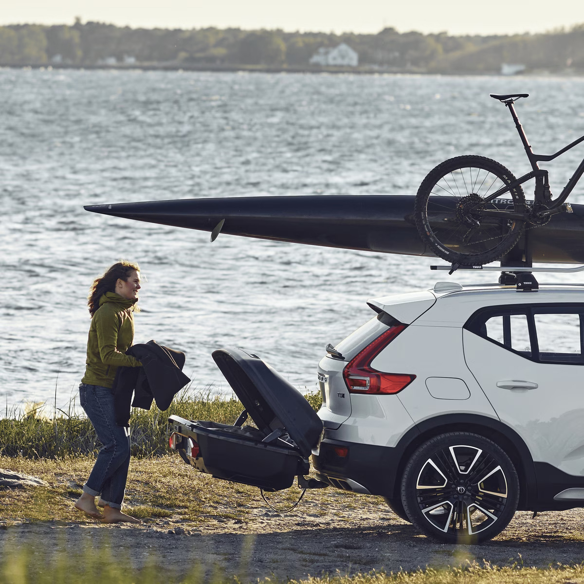 THULE Arcos Box L Black Heckbox f&uuml;r Anh&auml;ngerkupplung Transportbox - 906200